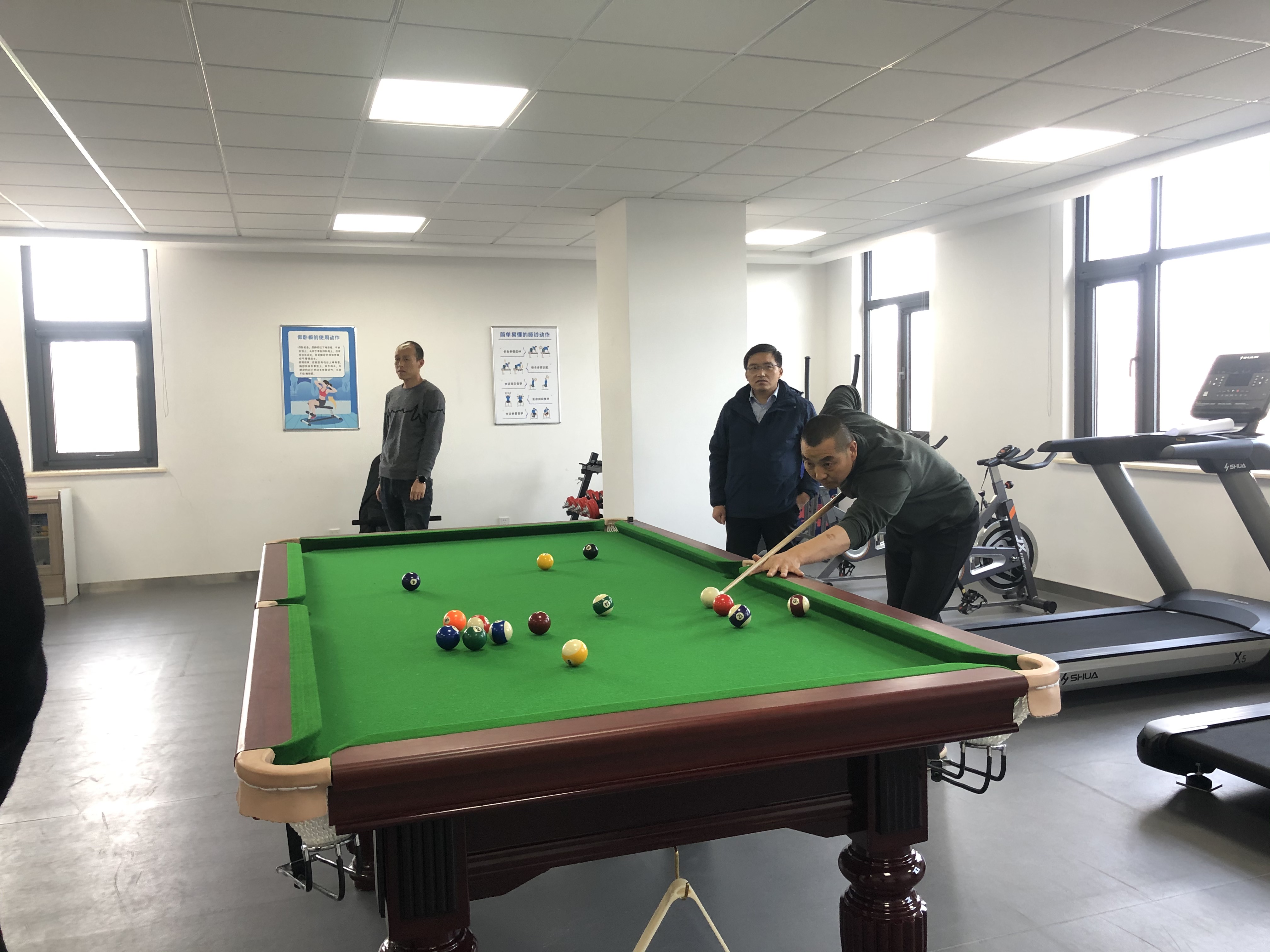 泓源公司举办“庆元旦、迎新春”职工乒乓球台球比赛(图7) 泓源公司举办“庆元旦、迎新春”职工乒乓球台球比赛(图7)