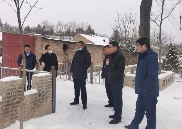 当好“四大员” 助力“五个化”——bevictor伟德积极做好包抓共建村社文明创建工作(图2)