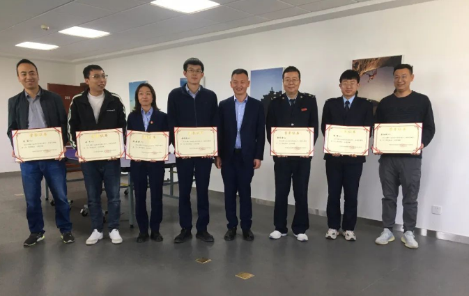 bevictor伟德团委举办“庆五一、迎五四”球类联谊比赛(图3)