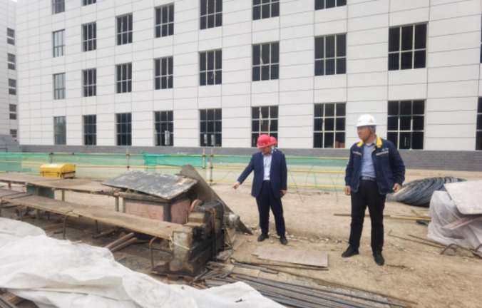 bevictor伟德开展节前项目安全检查(图2)