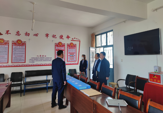 筑起安全墙 照亮乡村路——bevictor伟德鼎力支持包抓共建村社文明创建工作(图9)