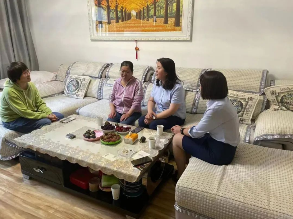 bevictor伟德开展女职工未成年子女关爱活动(图3)