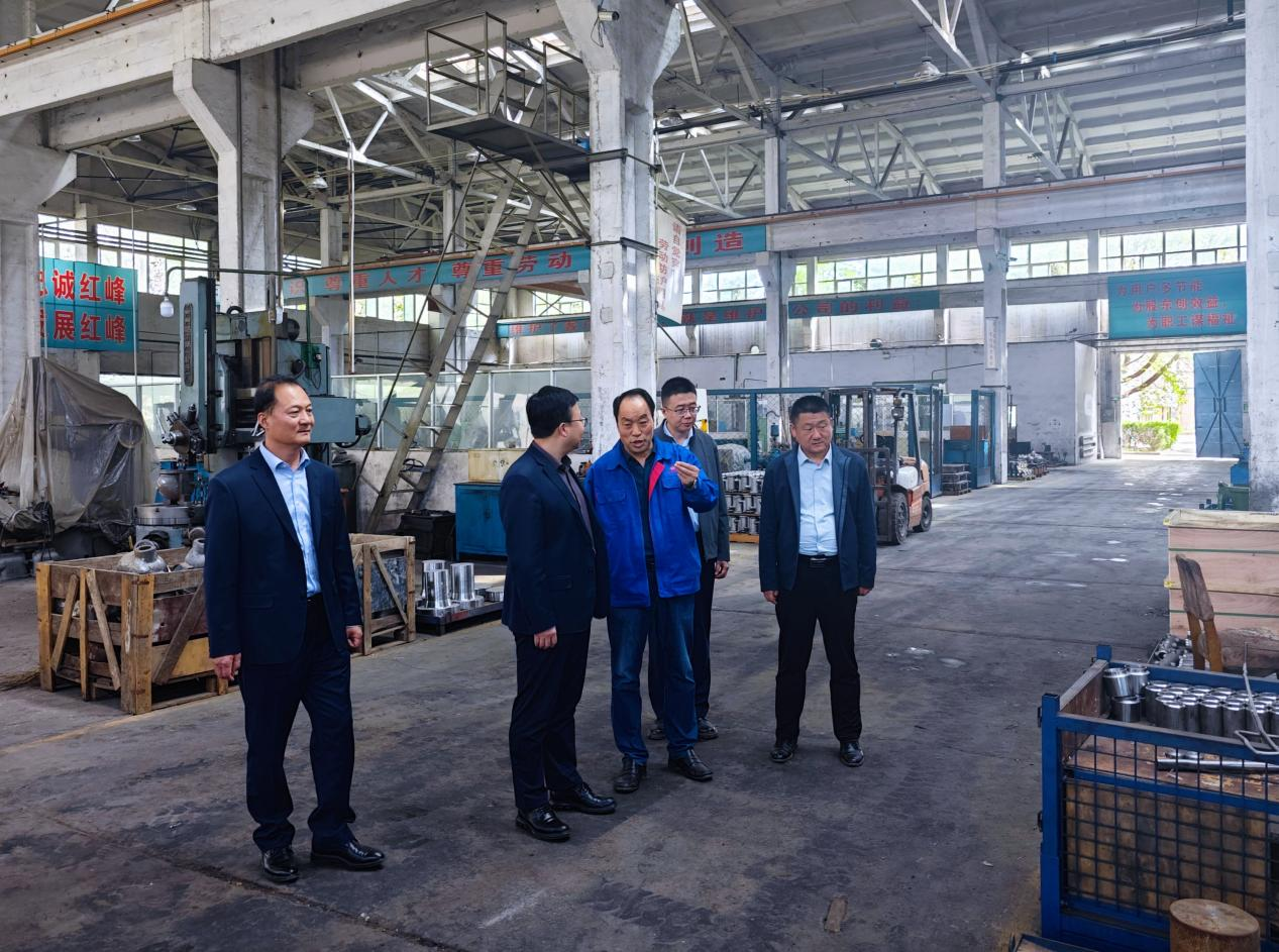 bevictor伟德赴红峰、虹光考察学习(图2)